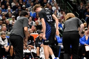 爱游戏体育-关于穆雷在独行侠比赛中突破纪录，逆转引发热议！的信息