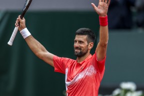 AYX-包含德约科维奇爆冷击败美国队，挺进下一轮引爆全场！的词条