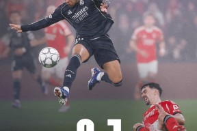 爱游戏-姆巴佩回归赛场，精彩发挥首场状态亮眼，老鹰观众沸腾！的简单介绍