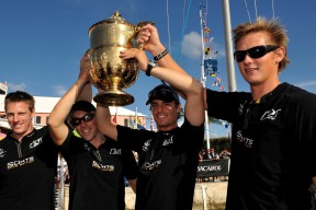 爱游戏体育-包含Karsa在中国队比赛中惊险取胜，问鼎冠军引发热议！的词条